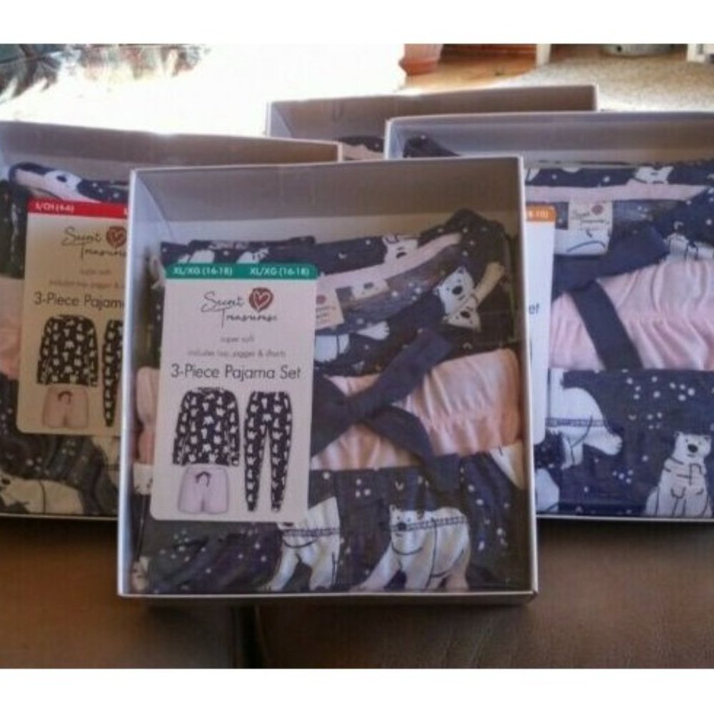 NEW BOXED GIFT Set 3 Piece Pajama Set SUPER SOFT Pink & Denim Blue Polar Bear